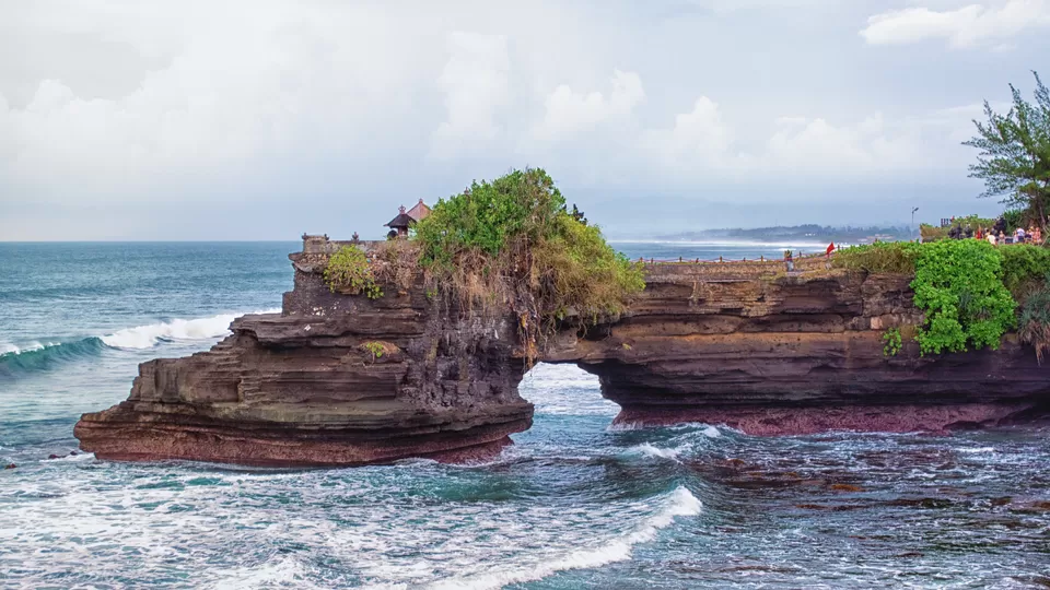 Photo of Tanah Lot, Bali, Indonesia by Harsh Mundra