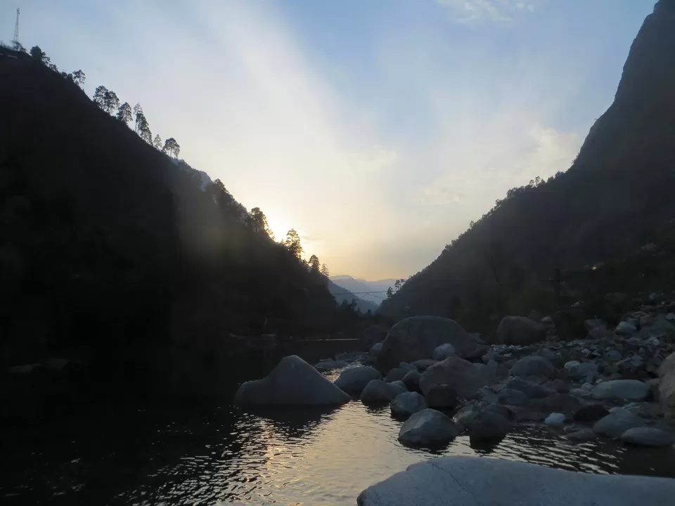 Photo of Tirthan Valley, Pekhri, Himachal Pradesh, India by Tanishka Goel