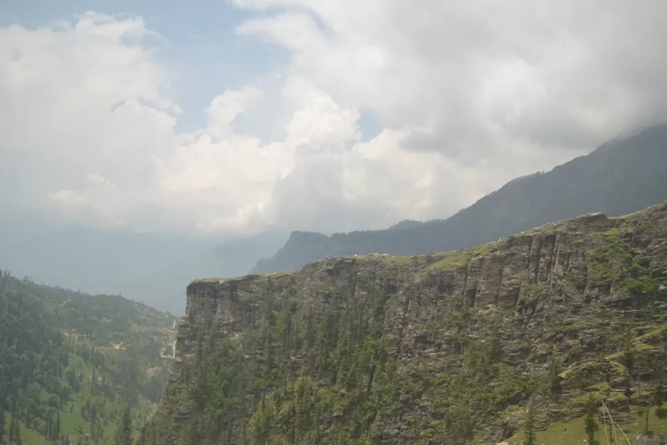 Photo of Solang Valley, Burwa, Himachal Pradesh, India by The_Budget_Backpacker