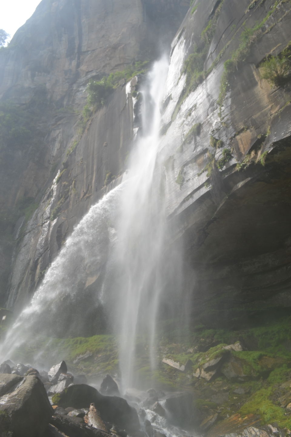 Photo of Jogini Falls, Vashist, Himachal Pradesh, India by The_Budget_Backpacker
