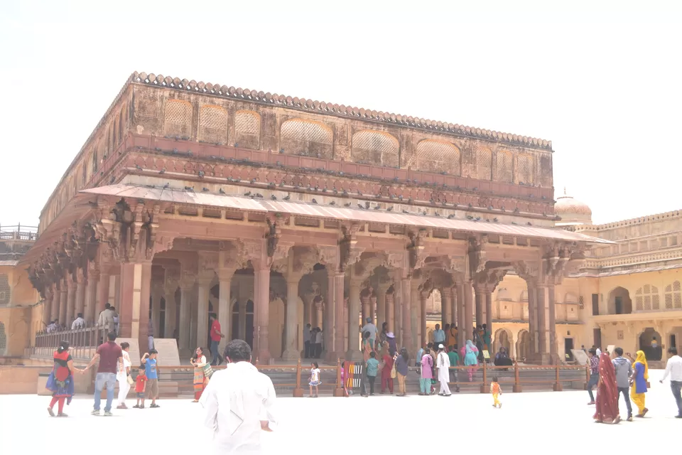 Photo of Sheesh Mahal, Jaipur, Rajasthan, India by The_Budget_Backpacker