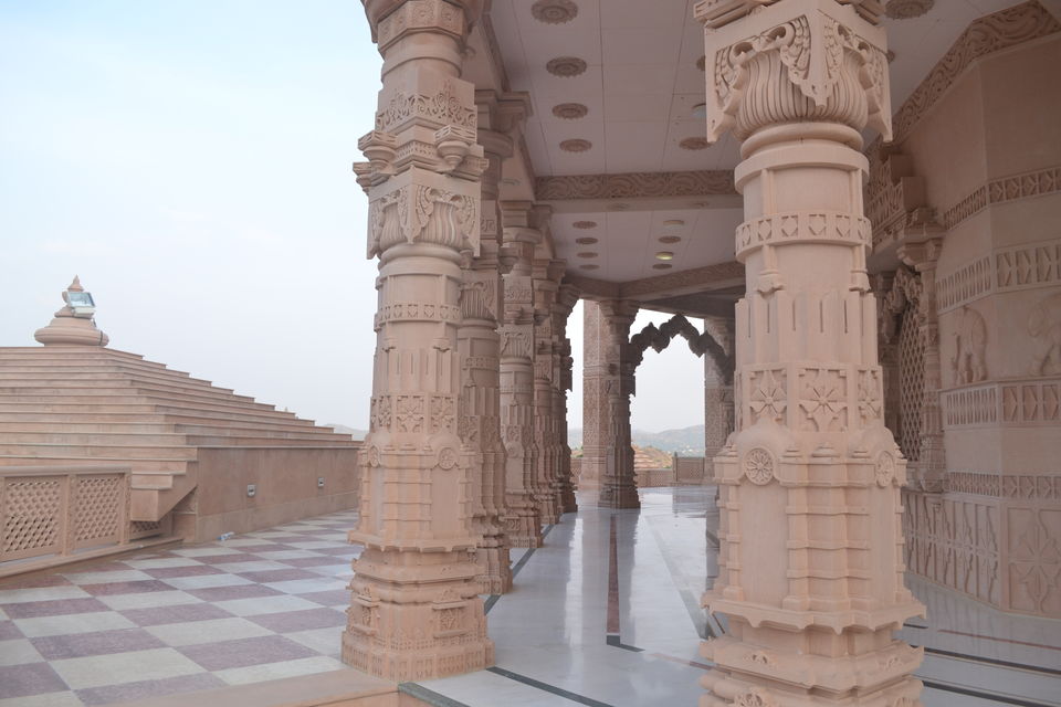 Photo of A religious abode in the outskirts of Ajmer 1/10 by The_Budget_Backpacker