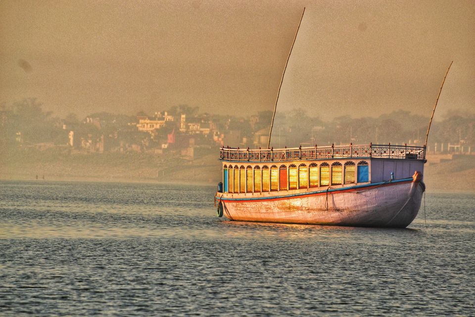 Photo of Ghats of varanasi, Ghasi Tola, Varanasi, Uttar Pradesh, India by The_Budget_Backpacker
