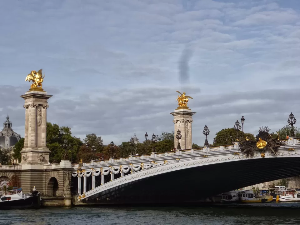 Photo of Paris, France by Pix