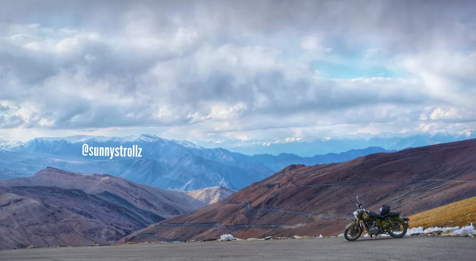 Photo of A Pristine blue waters of Pangong Lake @14000ft - A bike ride from Manali by Jay Kangad