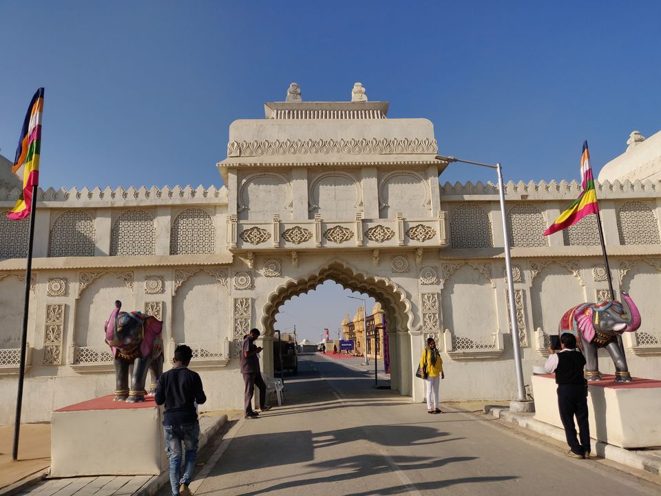 Photo of On a journey to find out if "Kutch nahi dekha toh kuch nahi dekha" is true. 1/30 by Parita