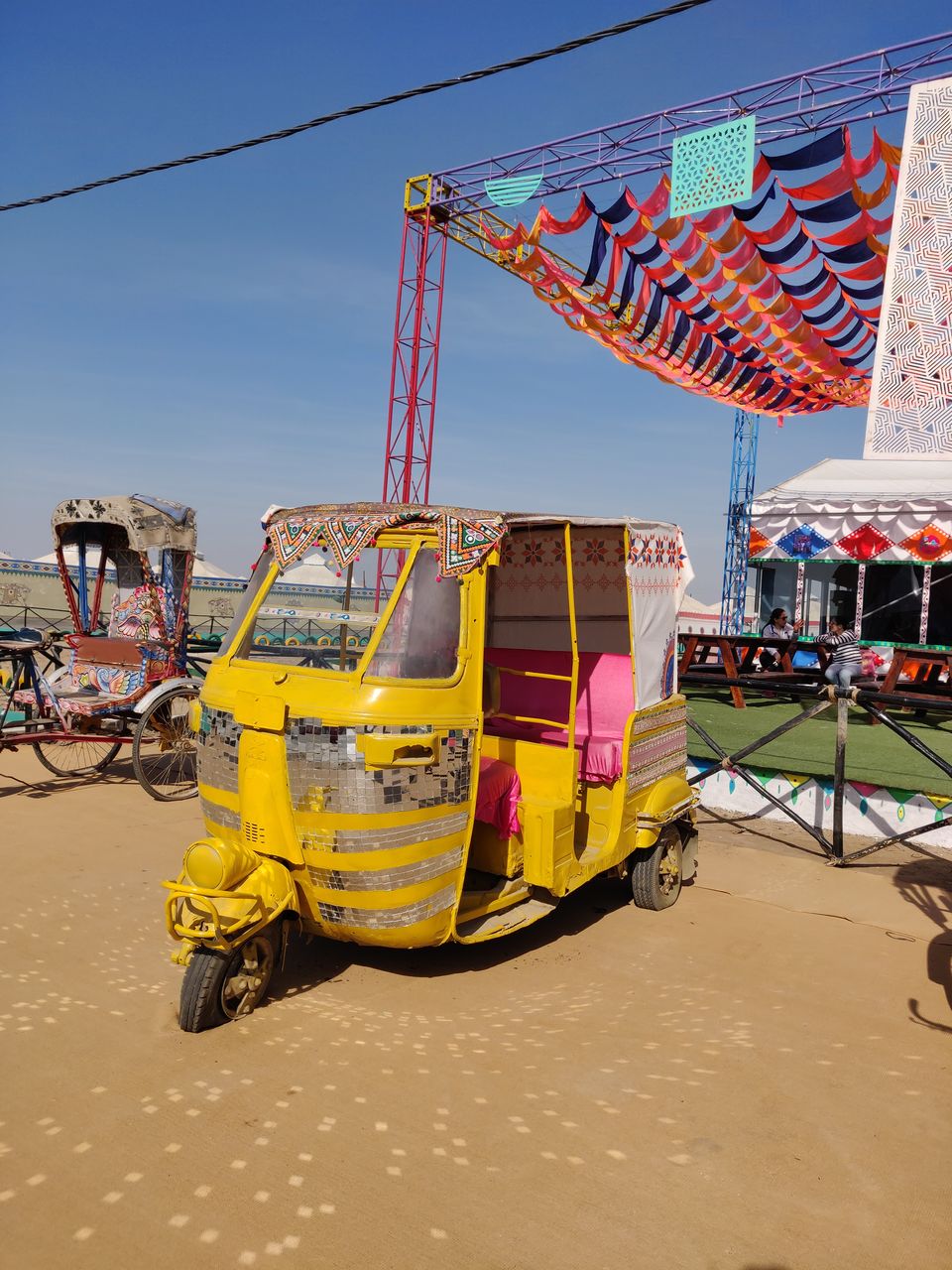 Photo of On a journey to find out if "Kutch nahi dekha toh kuch nahi dekha" is true. 19/30 by Parita