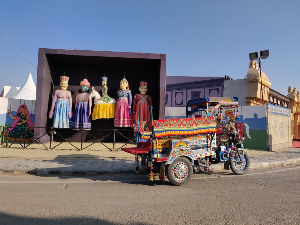 Photo of On a journey to find out if "Kutch nahi dekha toh kuch nahi dekha" is true. 16/30 by Parita