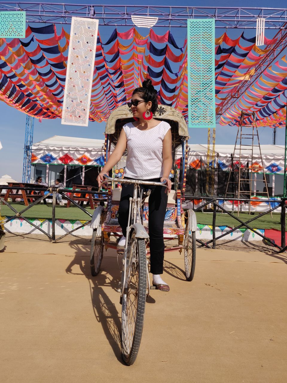 Photo of On a journey to find out if "Kutch nahi dekha toh kuch nahi dekha" is true. 18/30 by Parita