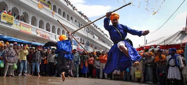 Photo of Best Places in India to Experience Holi 4/8 by Satyakee Sulit Sinha