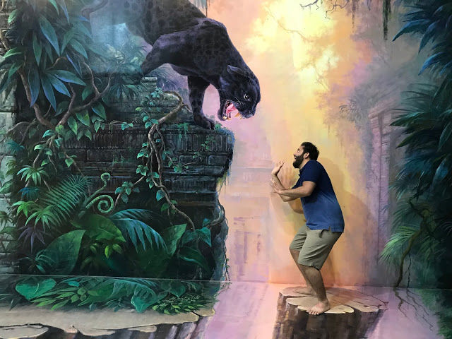 Photo of Art In Paradise, Ratchadaphisek Road, Din Daeng, Bangkok, Thailand by Akash Arora