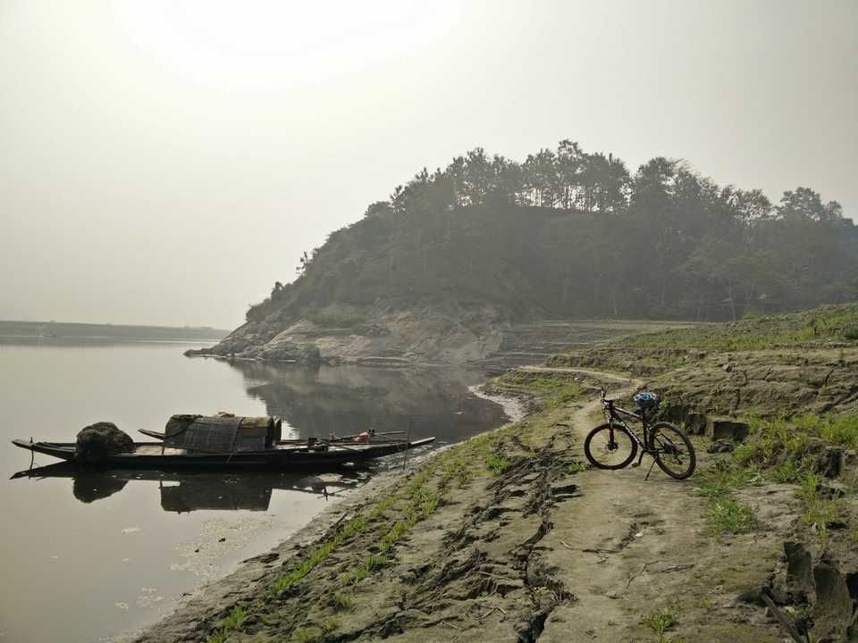 Photo of A hidden village that waves Gold in Assam- Sualkuchi! #northeatitinerary by Unwind with Anu Brahma