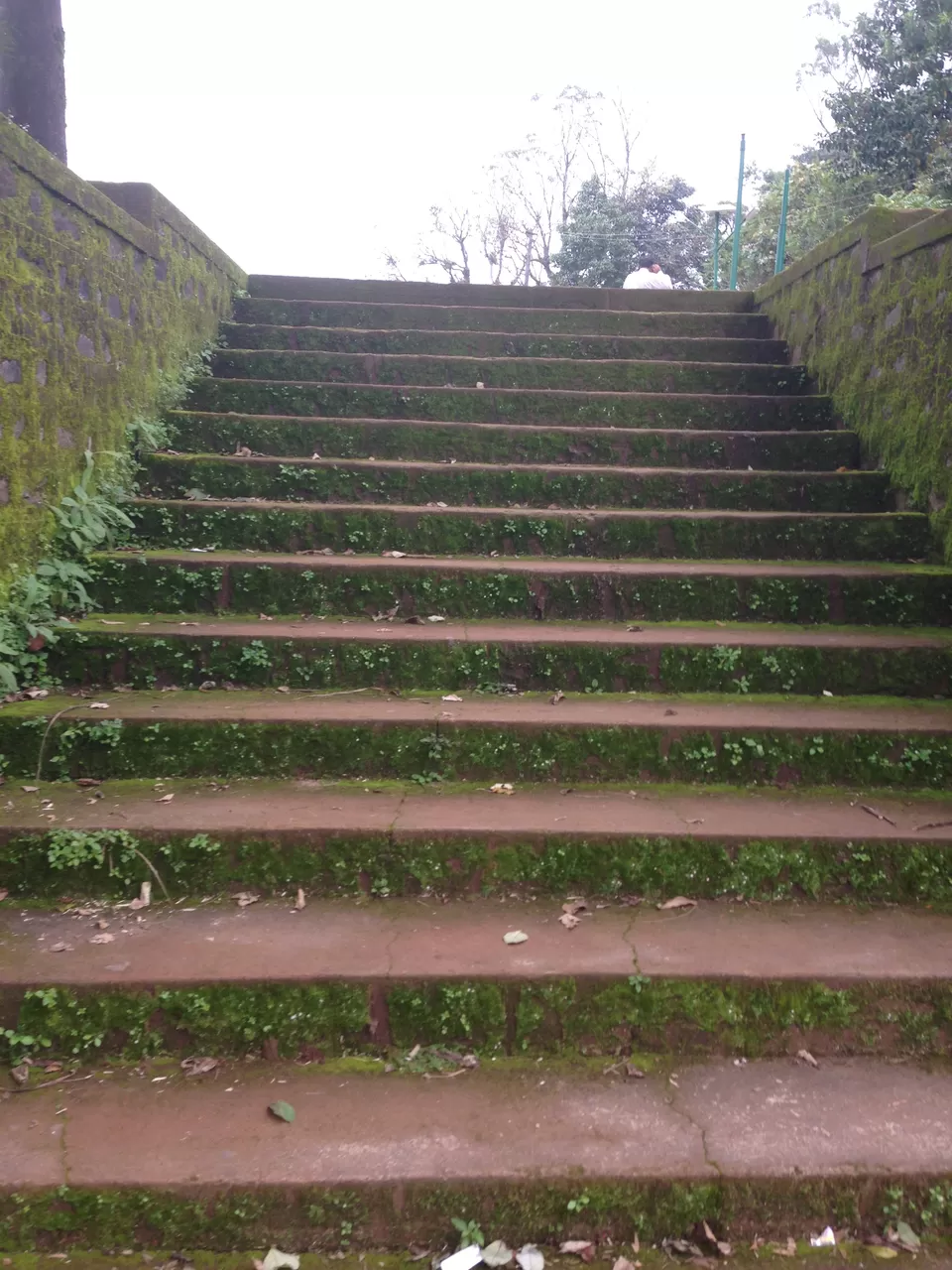 Photo of Raja's Seat, Stuart Hill, Madikeri, Karnataka, India by Traveller