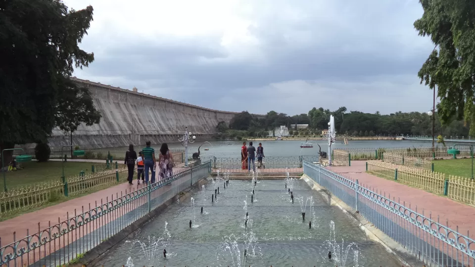 Photo of KRS Dam Road, Krishnarajasagara, Karnataka, India by Traveller