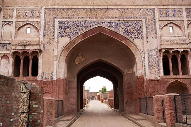 Photo of Sarai Amanat Khan monument, Sarai Amanat Khan, Punjab, India by WabiSabi