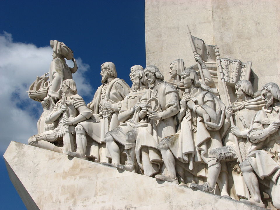 Photo of Looking up the Lisbon Sky: Circumnavigating
the Portuguese capital the Second Time Around by Unshod Rover