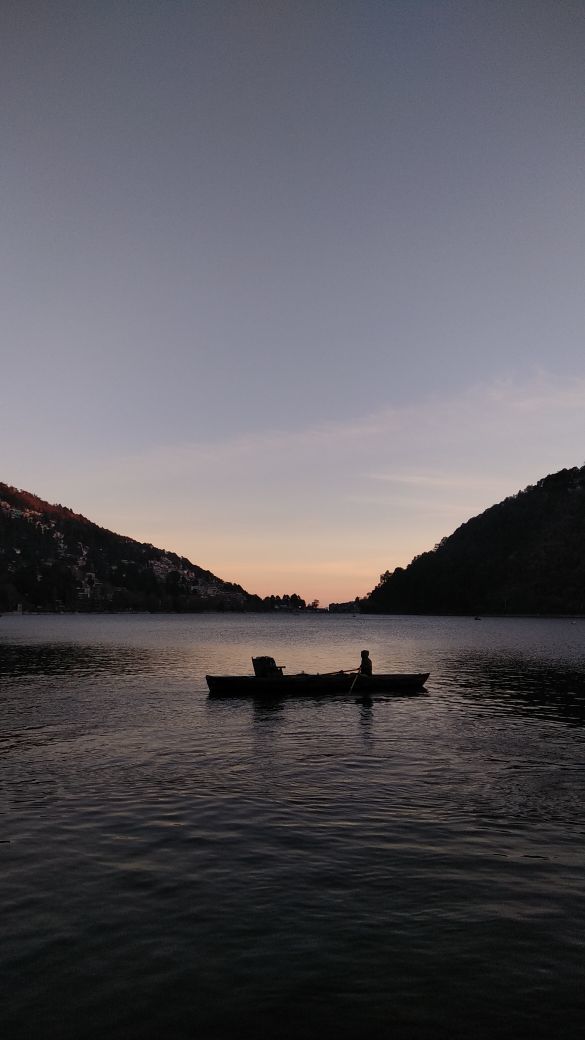 Photo of Nainital Lake, Ayarpatta, Nainital, Uttarakhand by Pushti R Trivedi