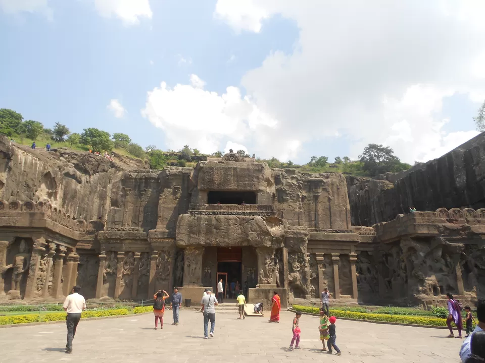 Photo of Kailasa Temple, Ellora, Maharashtra, India by Shraddhanvita Tiwari