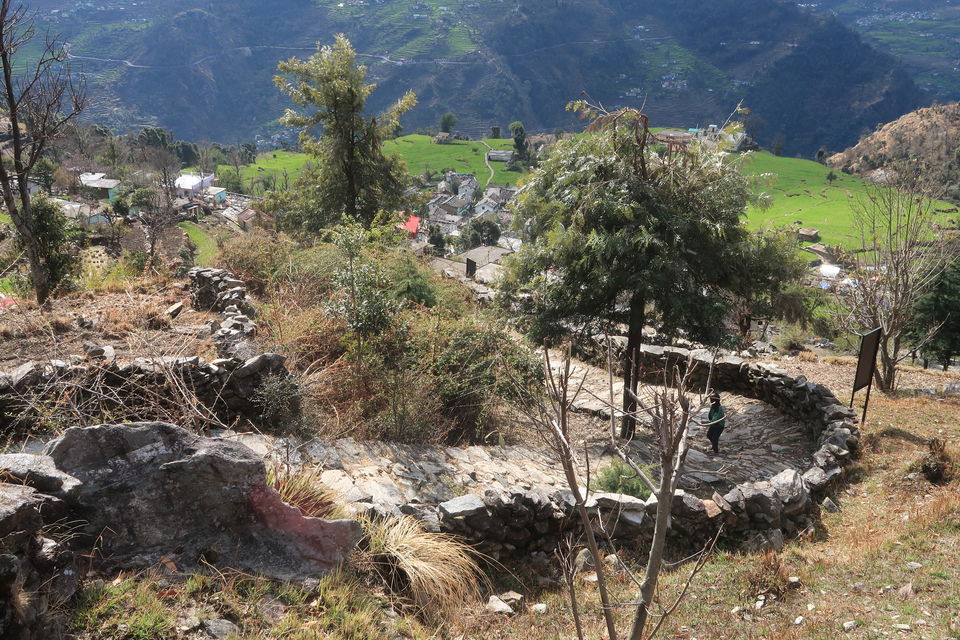 Photo of Chopta Chandrashila Deoriatal Trek 10/70 by Paromita Dutta