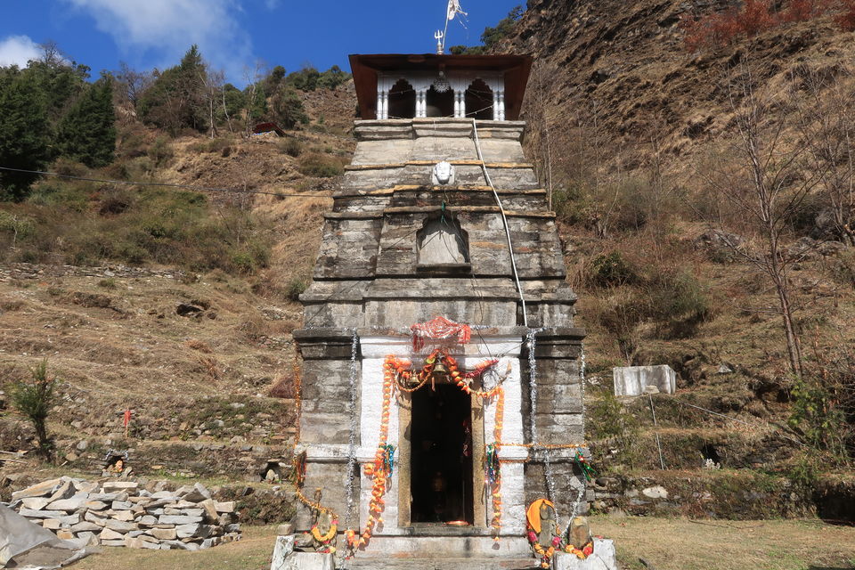 Photo of Chopta Chandrashila Deoriatal Trek 12/70 by Paromita Dutta