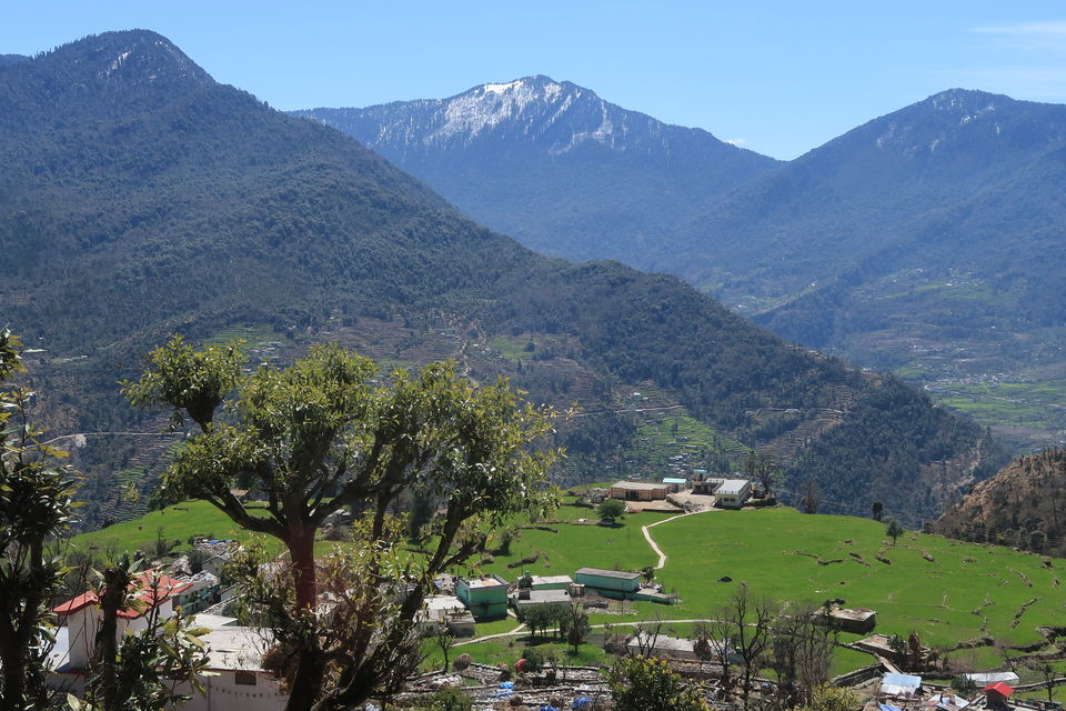 Photo of Chopta Chandrashila Deoriatal Trek 40/70 by Paromita Dutta