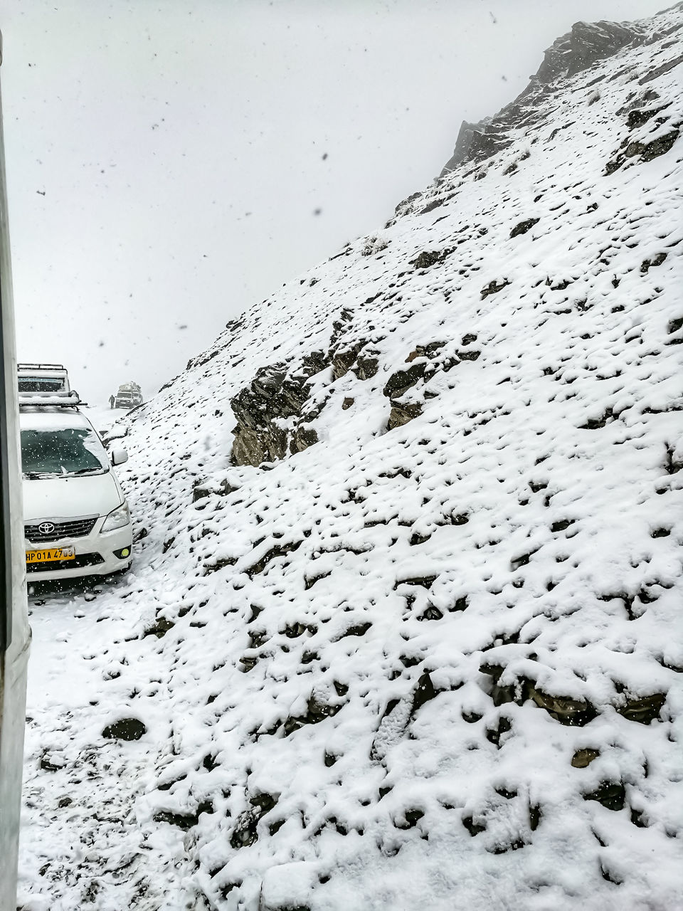 Photo of Kunzum Pass, Dhar Thachakarpo, Himachal Pradesh by Prasenjeet Sadhu