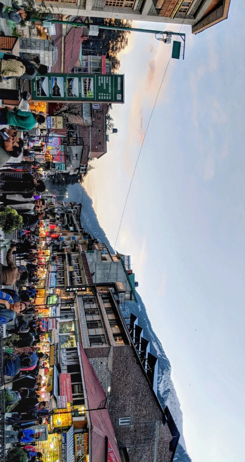 Photo of Manali Mall Market, Mall Road, Siyal, Manali, Himachal Pradesh, India by sainath reddy