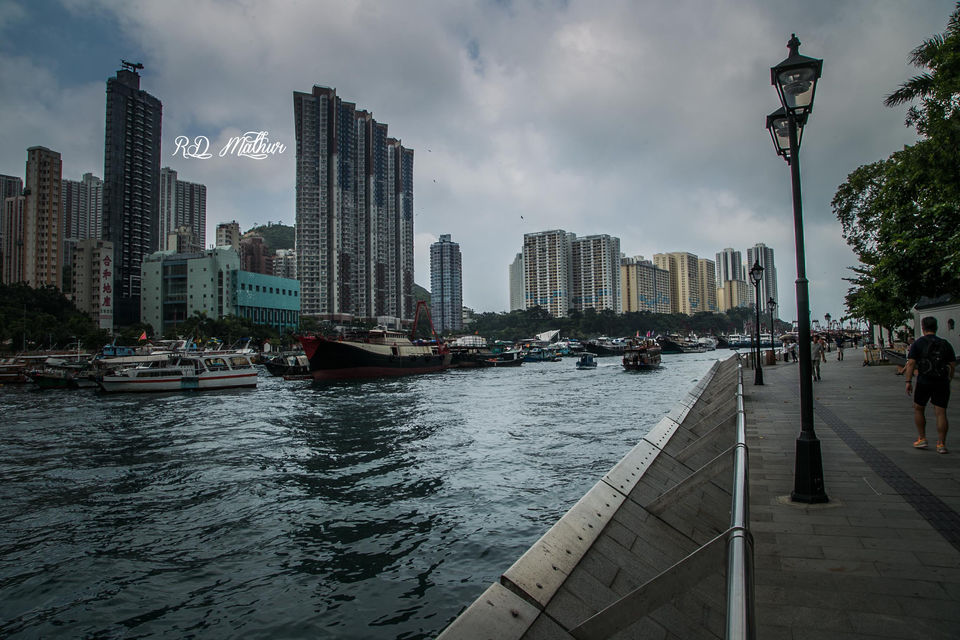 Photo of Aberdeen Habour, Hong Kong 1/5 by Rajeshwar Dayal Mathur