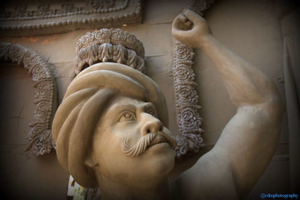 Photo of Making of GODs - Idols making In Chitranjan Park 10/14 by Rajeshwar Dayal Mathur