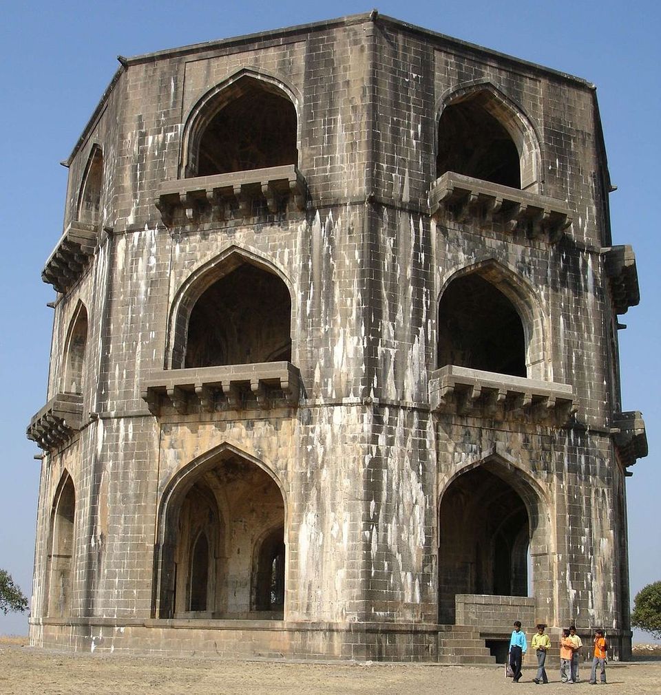 Photo of A Historical Tour of Aurangabad and Ahmednagar 4/5 by Savaari