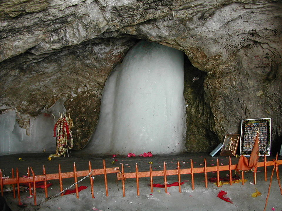 Photo of 7 Interesting Caves of India with an Equally Interesting Backstory 3/7 by Savaari