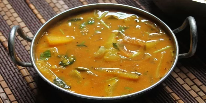 Photo of Onam 2020: A Peek Into The Famous Vegetarian Feast by Savaari
