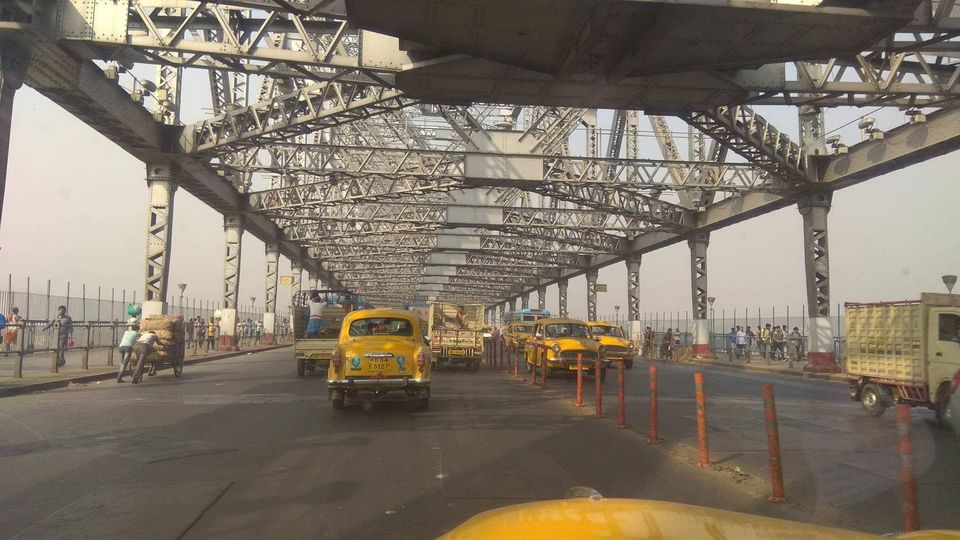 Photo of Howrah Railway Station, Howrah, West Bengal, India by Gayatri Bunny Saha