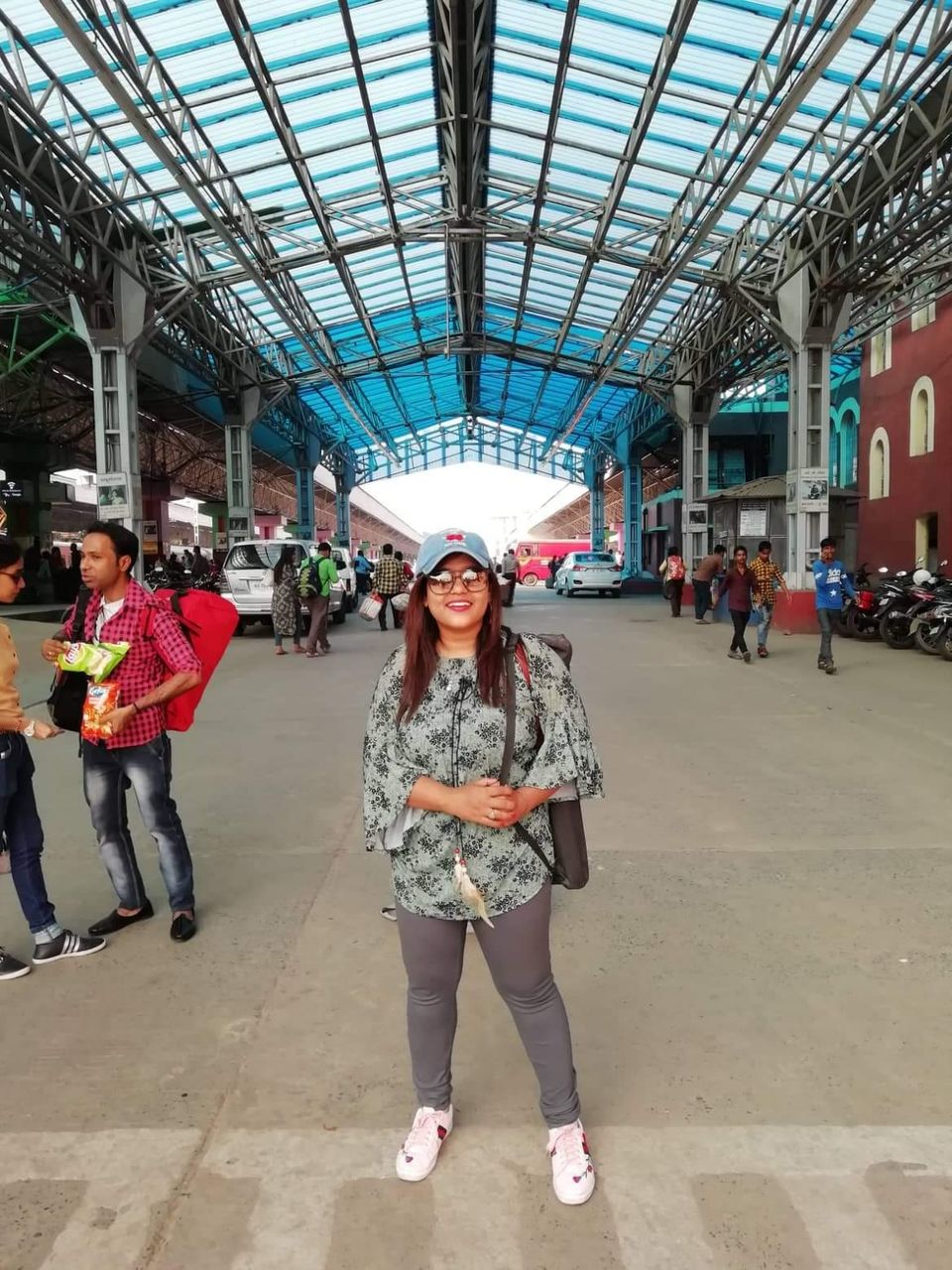 Photo of Howrah Railway Station, Howrah, West Bengal, India by Gayatri Bunny Saha