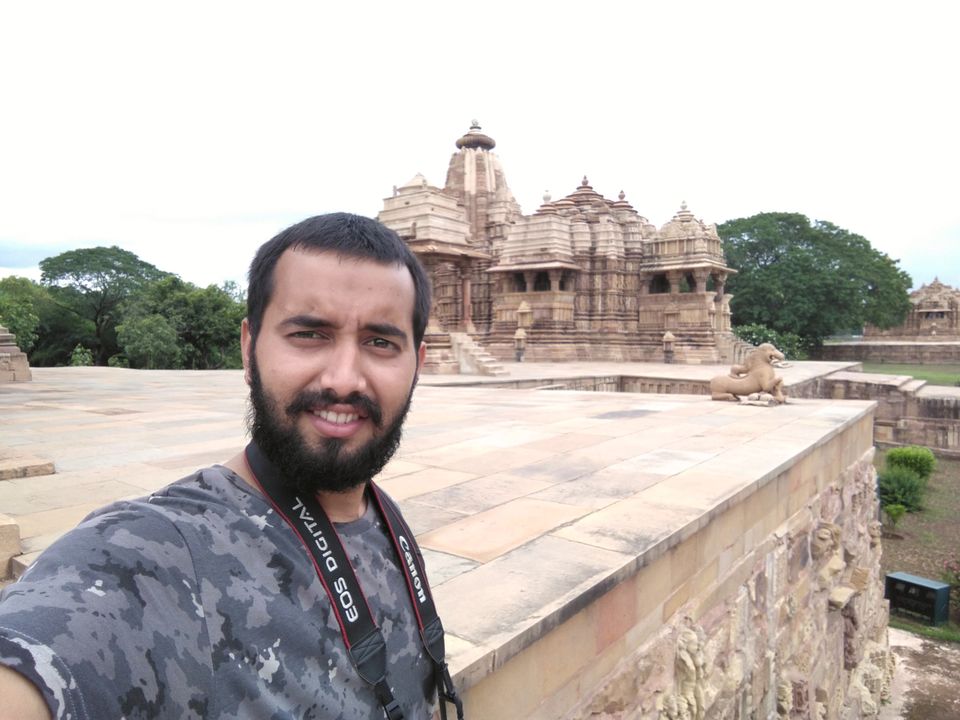Photo of Khajuraho, Madhya Pradesh, India by Lakshmisha Kerekoppa