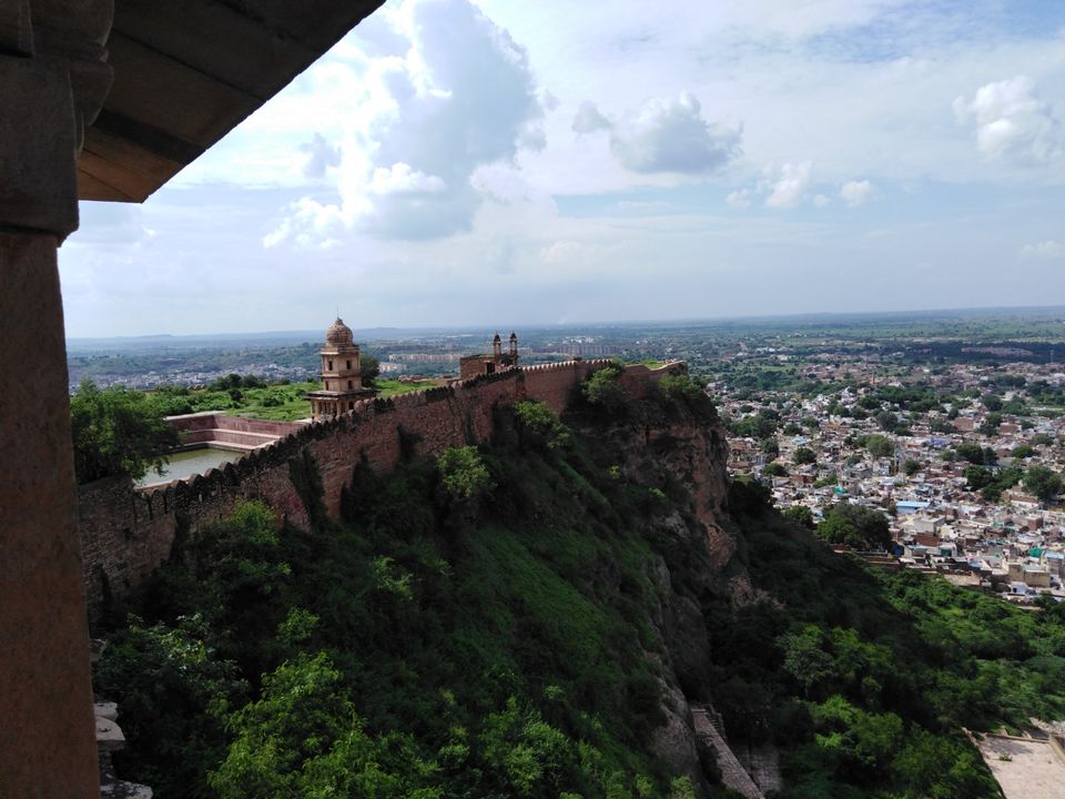 Photo of Gwalior Fort, Gwalior, Madhya Pradesh, India by Lakshmisha Kerekoppa