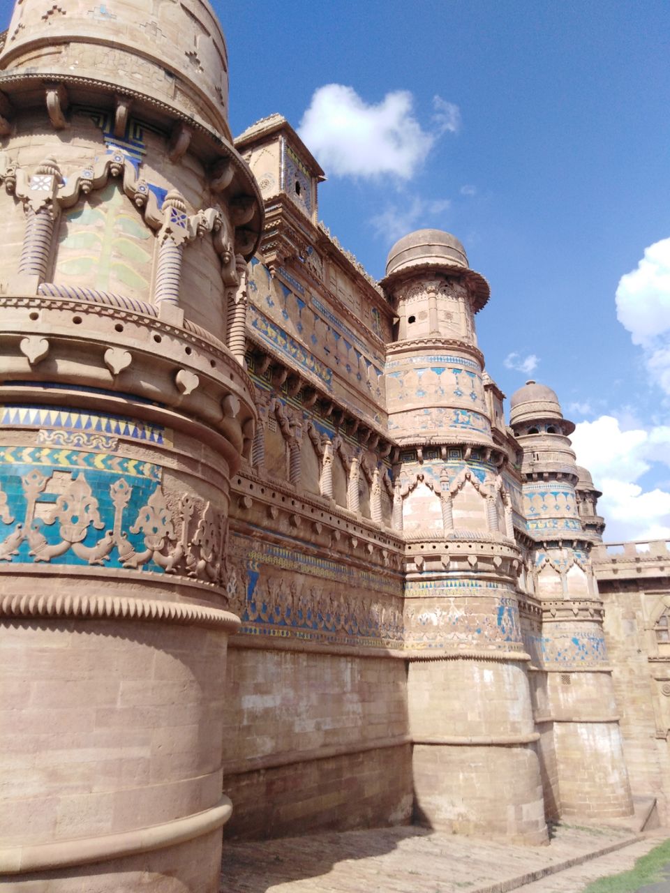 Photo of Gwalior Fort, Gwalior, Madhya Pradesh, India by Lakshmisha Kerekoppa