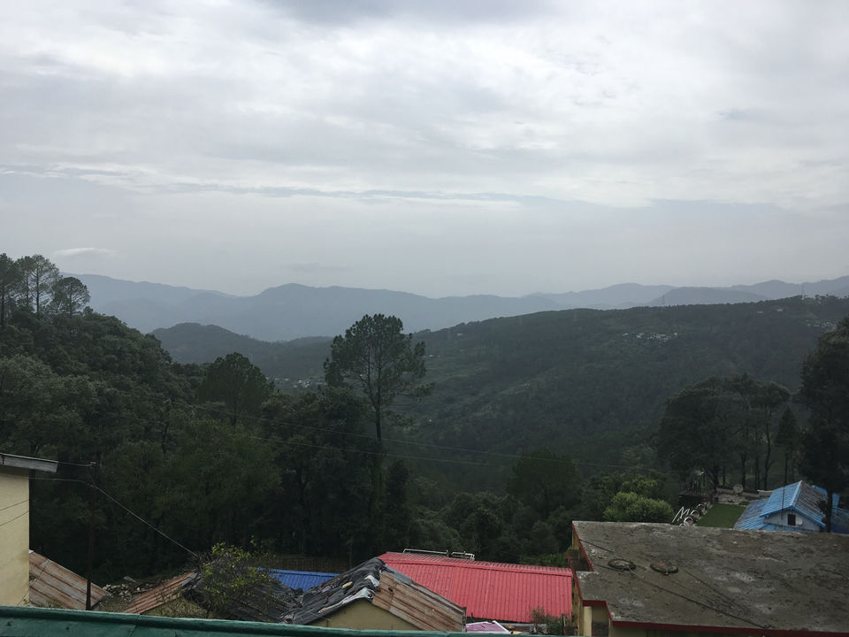 Photo of The lonely cloud:Lansdowne by Sagarika