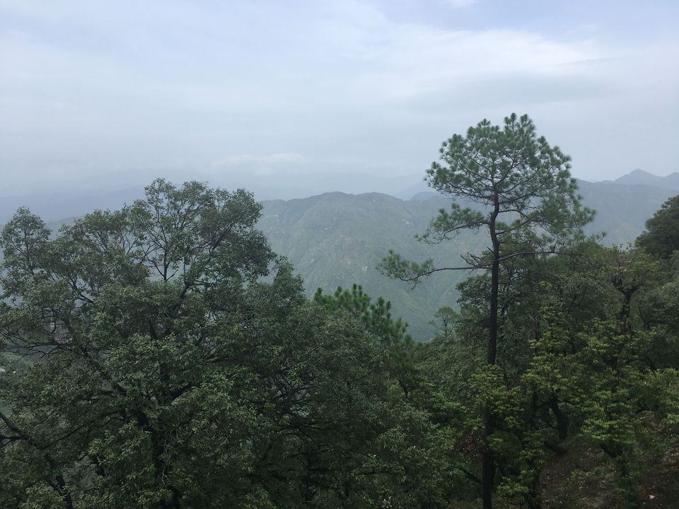 Photo of The lonely cloud:Lansdowne by Sagarika
