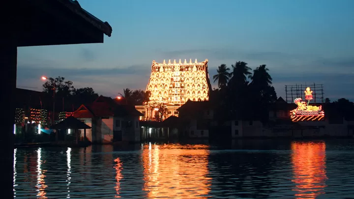 Photo of Padmanabhaswamy Temple Road, Fort, East Fort, Pazhavangadi, Thiruvananthapuram, Kerala, India by PANKAJ KUMAR