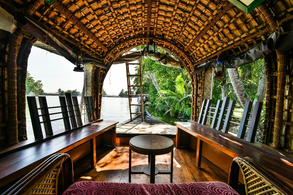 Photo of Alleppey Boathouse, Punnamada, Starting Point, Alappuzha, Kerala, India by PANKAJ KUMAR