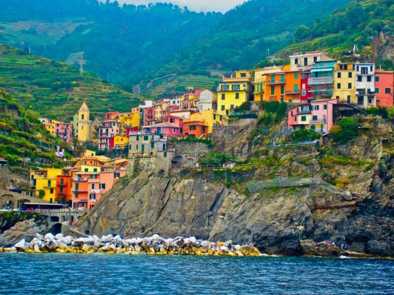 Photo of Why you must include Cinque Terre on your Italy trip by Desiwanderer