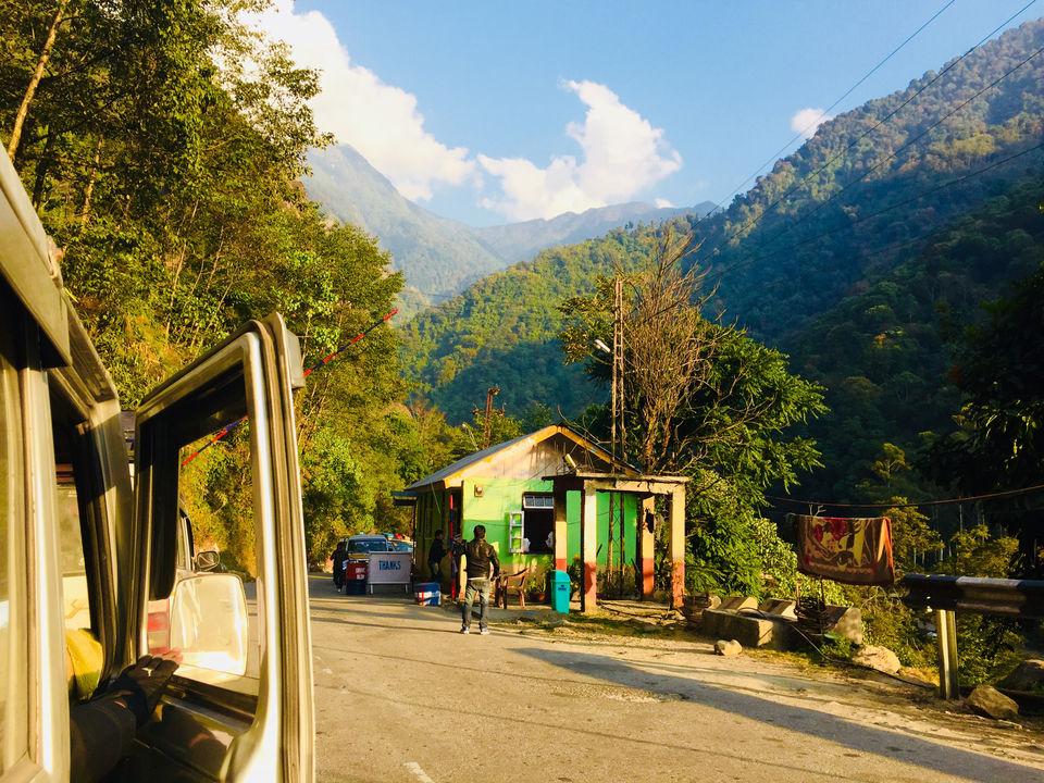 Photo of Lachung, Sikkim, India by Manuj Mishra