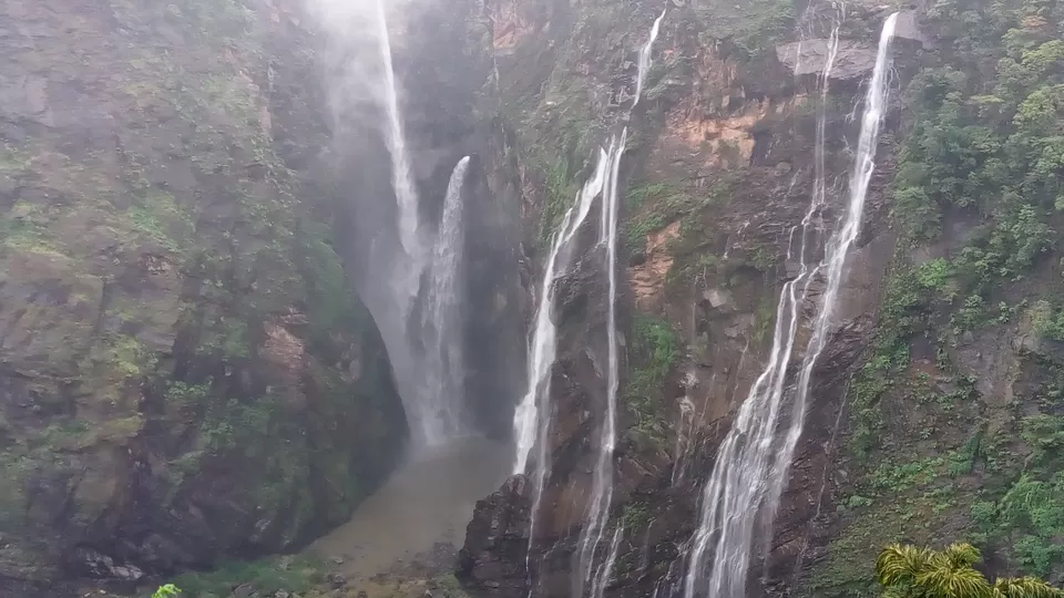 Photo of Jog Falls, Karnataka, India by Giridhari Khandelwal