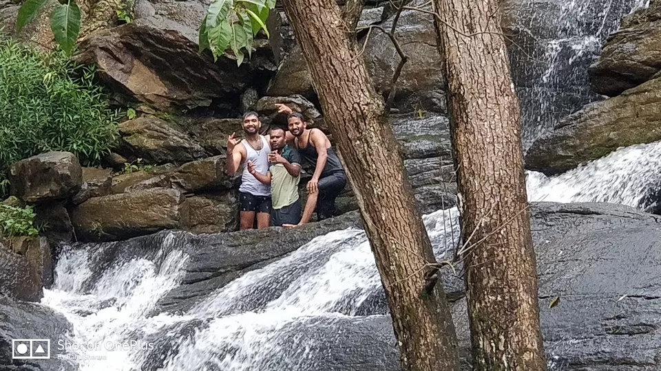 Photo of Kiliyur Falls, Killiyur Road, Pattipadi, Tamil Nadu, India by Giridhari Khandelwal