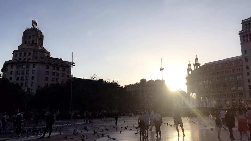 Photo of Plaça de Catalunya, Barcelona, Spain by Payal Shah