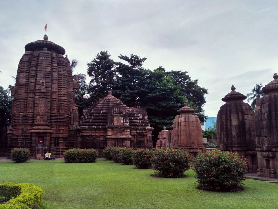 Photo of Rajarani Colony, Rajarani Temple, Bhubaneswar, Odisha, India by tanwistha gope