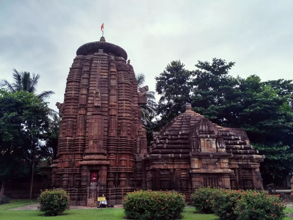 Photo of Rajarani Colony, Rajarani Temple, Bhubaneswar, Odisha, India by tanwistha gope