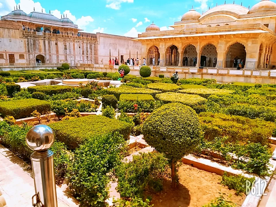 Photo of Sheesh Mahal, Old Moti Bagh, Moti Bagh, Patiala, Punjab, India by Iswarya Sudhakaran