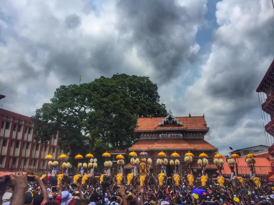 Photo of Paramekkavu Bhagavathi Temple, Keerankulangara, Thrissur, Kerala, India by Iswarya Sudhakaran